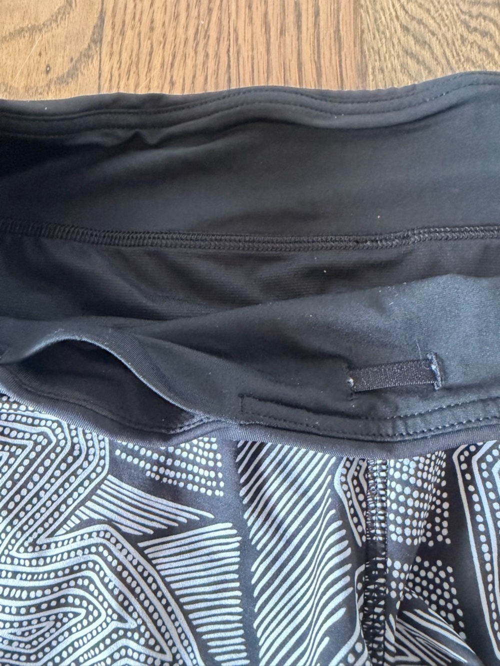 Lululemon Women’s Speed Short In Dottie Tribe White Black /Black Size 6 - Picture 7 of 14